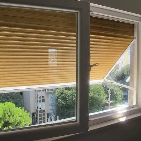 Apartment And Lucac Manus *